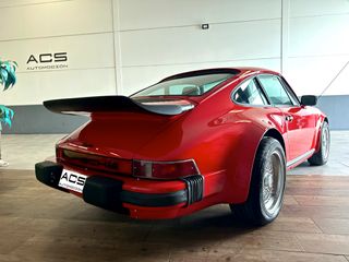 Porsche 911 930 3.2 TURBO