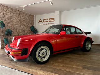 Porsche 911 930 3.2 TURBO