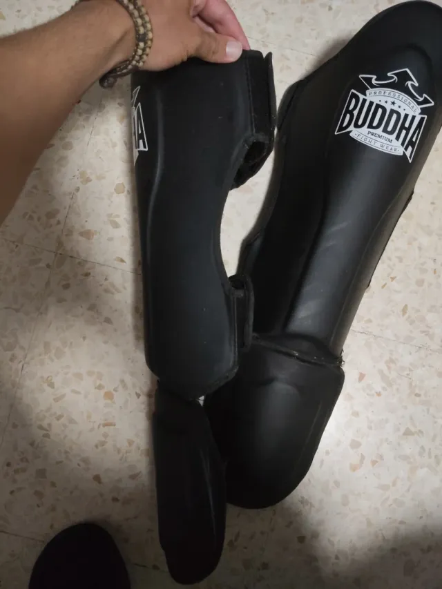 Protecciones BUDDHA para Muay Thai/MMA.  Talla L