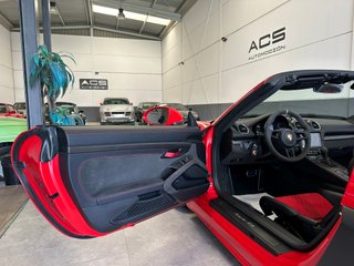 PORSCHE 718 Boxster Spyder RS