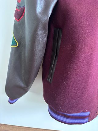 Cazadora Bomber Bershka Parches Talla S