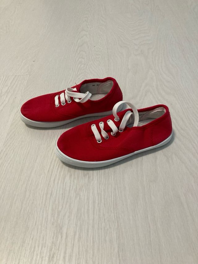 Zapatillas lona rojas talla 30