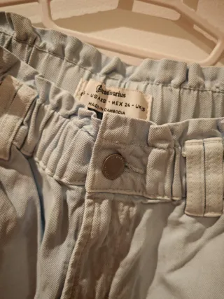 Pantalón vaquero azul claro