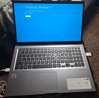 Portátil ASUS F515J i5 16GB RAM 512GB SSD