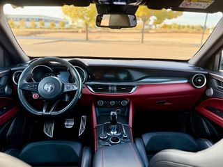 Alfa Romeo Stelvio 2020