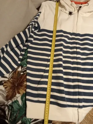 Sudadera Easy Wear con capucha y cremallera