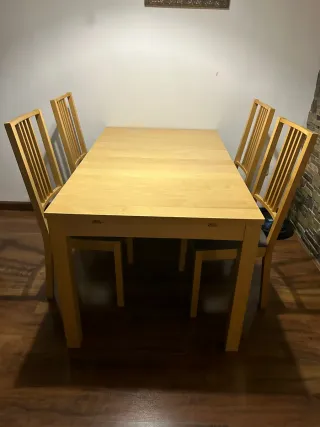 Comedor de madera extensible