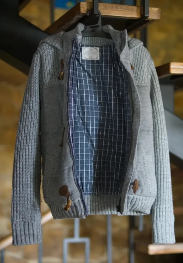 Chaqueta de punto con capucha