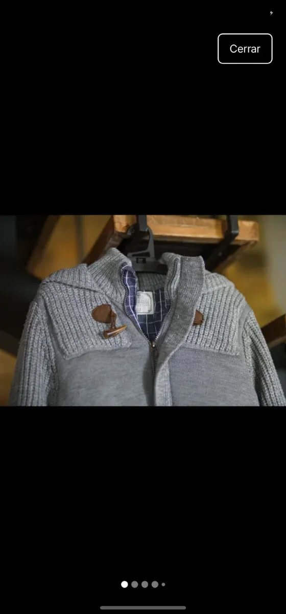 Chaqueta de punto con capucha