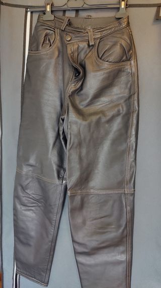 Pantalón cuero