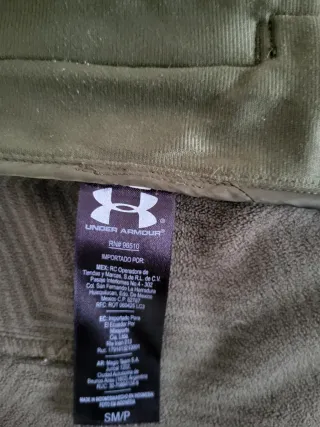 Cazadora verde con cremallera