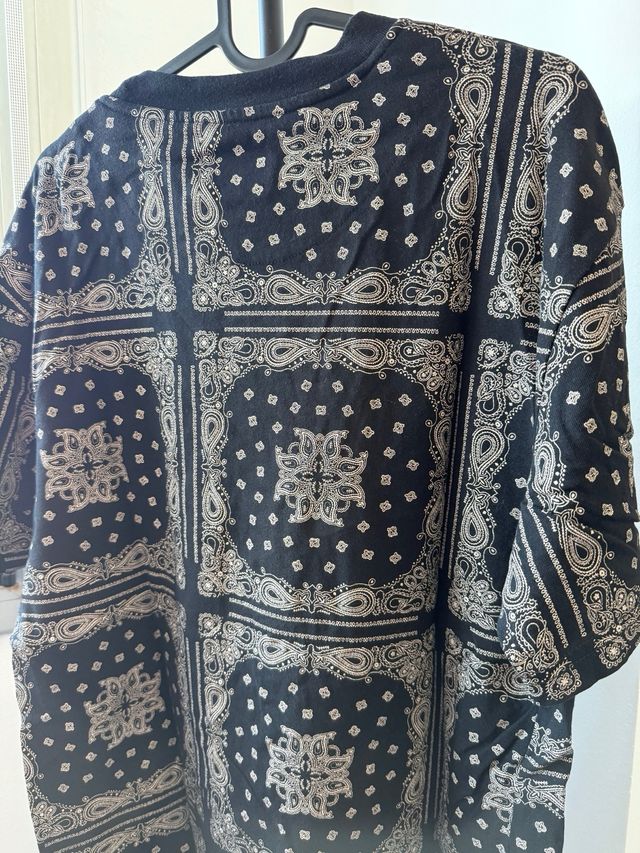 Camiseta Karl Kani Bandana Negra