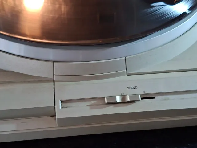 Giradischi Garrard B-20 Beige/Nero