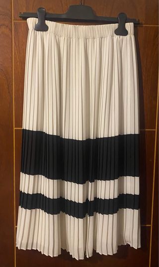 Falda Zara Plisada Larga