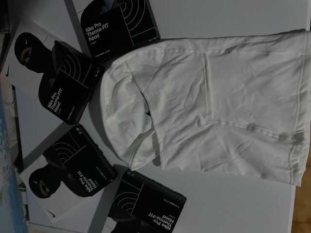 Nike Pro Therma-FIT Hood Pasamontañas