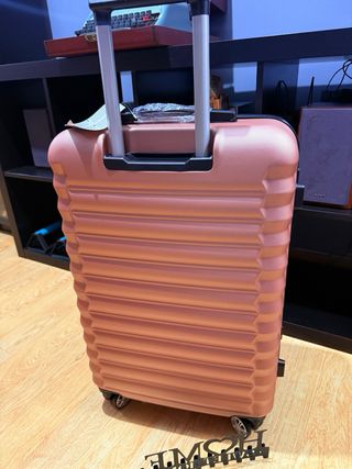 Maleta de viaje mediana rosa