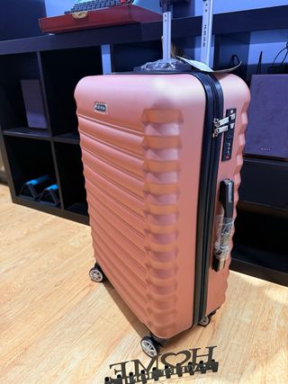 Maleta de viaje mediana rosa