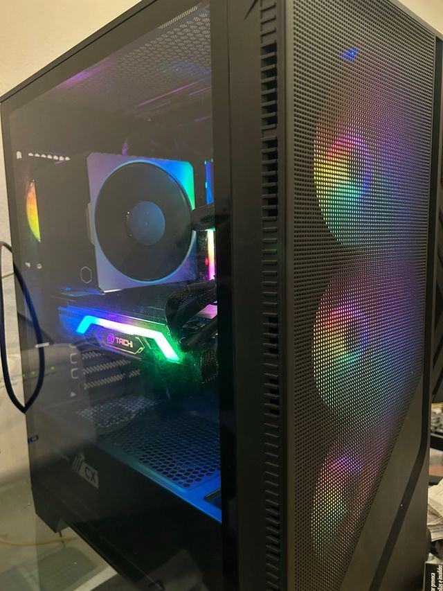 PC Gaming Ryzen 5 7600X + RX 6800XT | 32GB DDR5