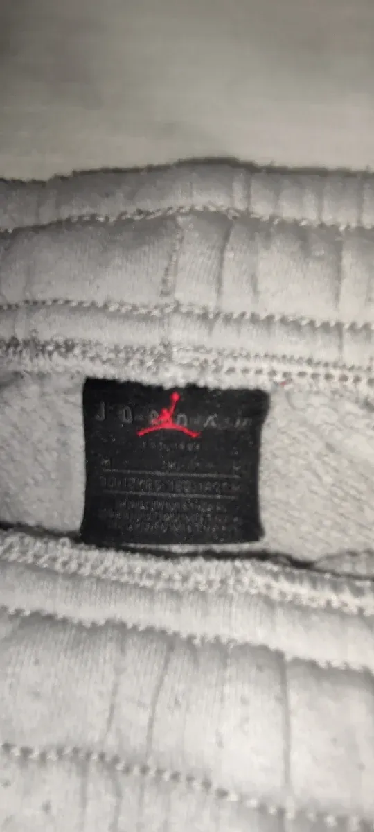 Pantalón Nike Jordan Gris