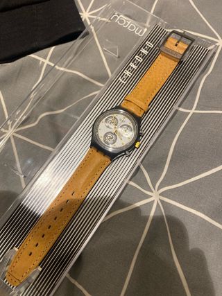 Orologio Swatch Chrono in pelle marrone