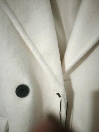 Abrigo Bershka blanco sin estrenar. Oversize