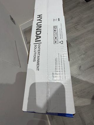 TV Hyundai QLED UHD 43 PRECINTADA