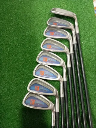 Juego de palos de golf Wilson TSA 2000 Flex estand