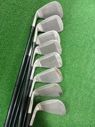 Juego de palos de golf Wilson TSA 2000 Flex estand