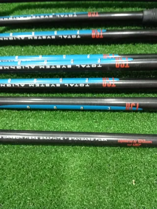 Juego de palos de golf Wilson TSA 2000 Flex estand