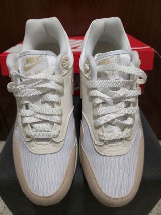 Nike Air Max 1 Beige/Blanco Talla 40.5