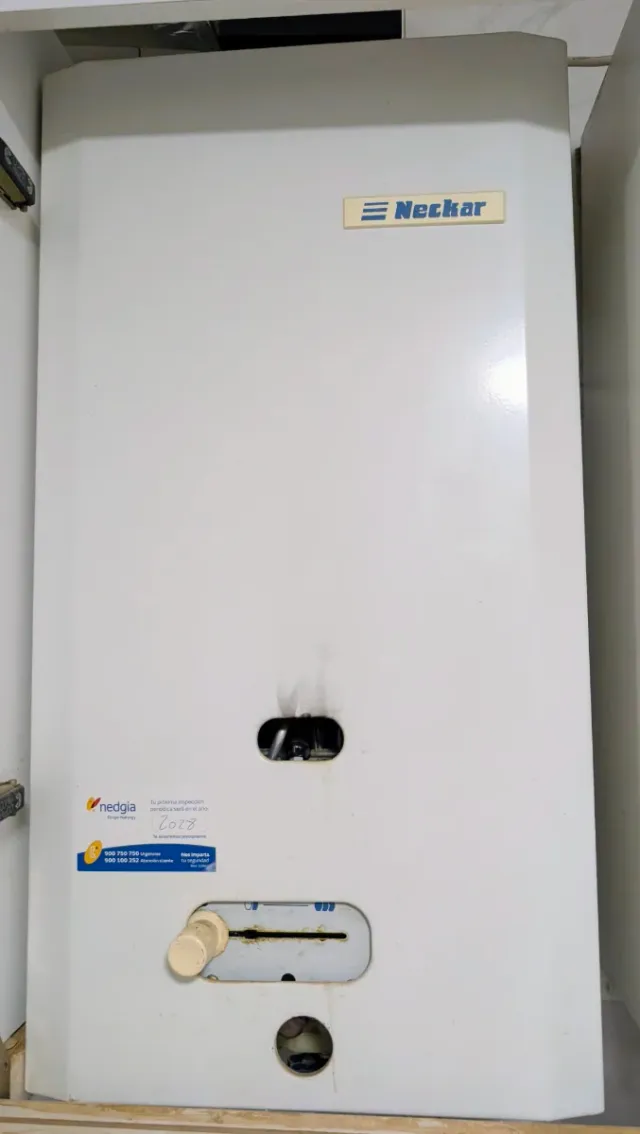 Calentador gas Neckar 11L piezoeléctrico