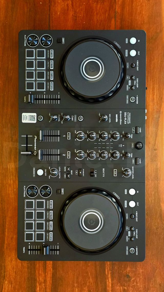 Controller DJ DDJ-FLX4 Pioneer DJ senza utilizzo