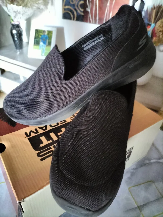 Zapatillas Skechers Talla 41 Negras