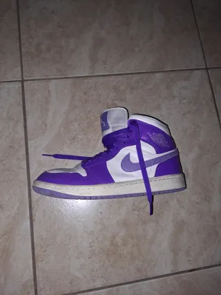 Jordan 1 Mid Donna Tg 38.5 Viola/Bianche