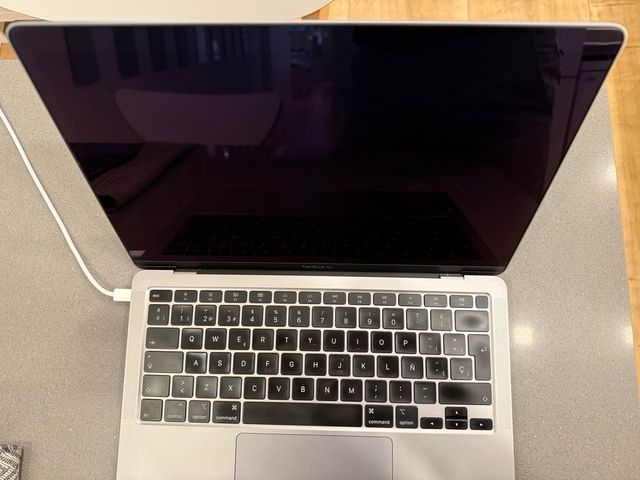 MacBook Air 2020 256GB 16GB RAM Gris