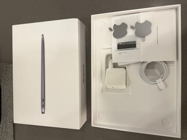 MacBook Air 2020 256GB 16GB RAM Gris