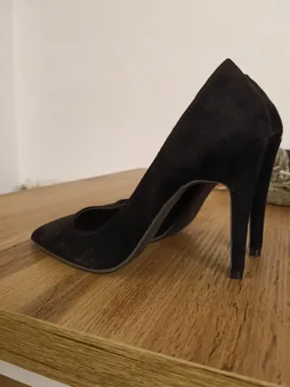 Zapatos de tacón negros