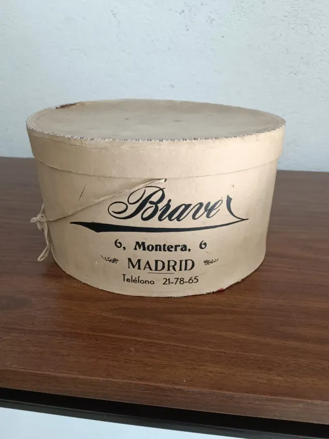 Chistera antigua negra