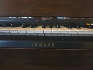 Piano/órgano Yamaha