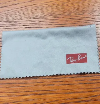 Occhiali da sole Ray-Ban Aviator neri