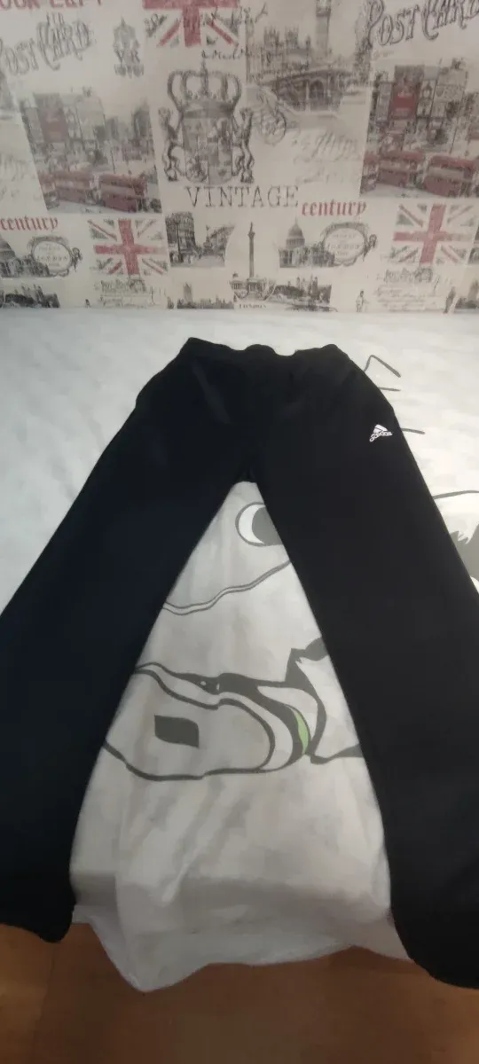 Pantalón Adidas Negro