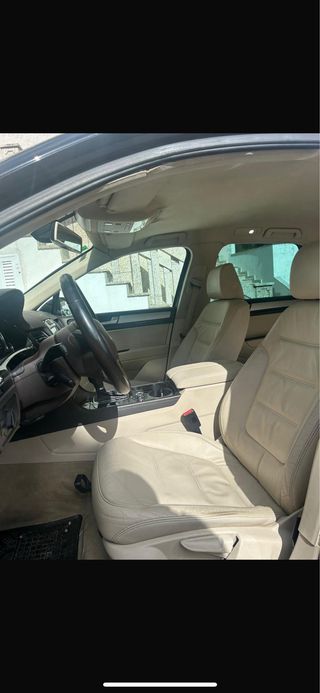 Volkswagen Touareg 2012