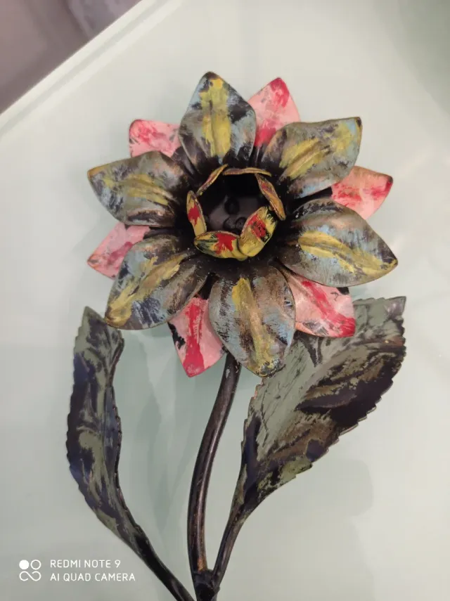 Appendino fiore in ferro battuto