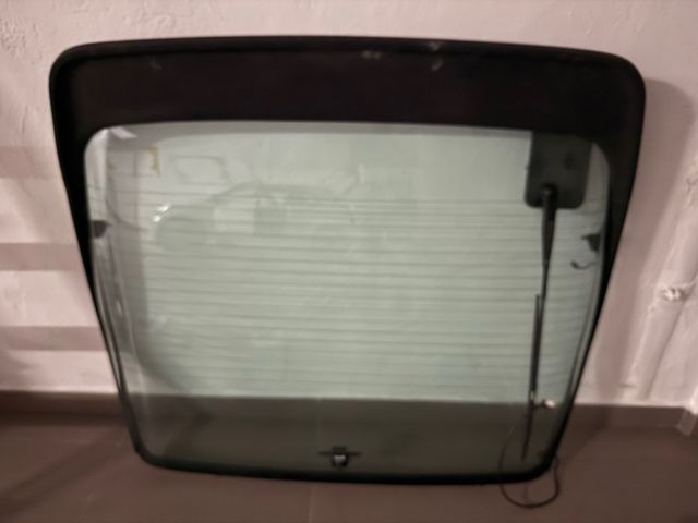 Porsche 944, portón trasero