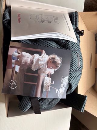 Mochila Portabebés BabyBjörn verde grisáceo