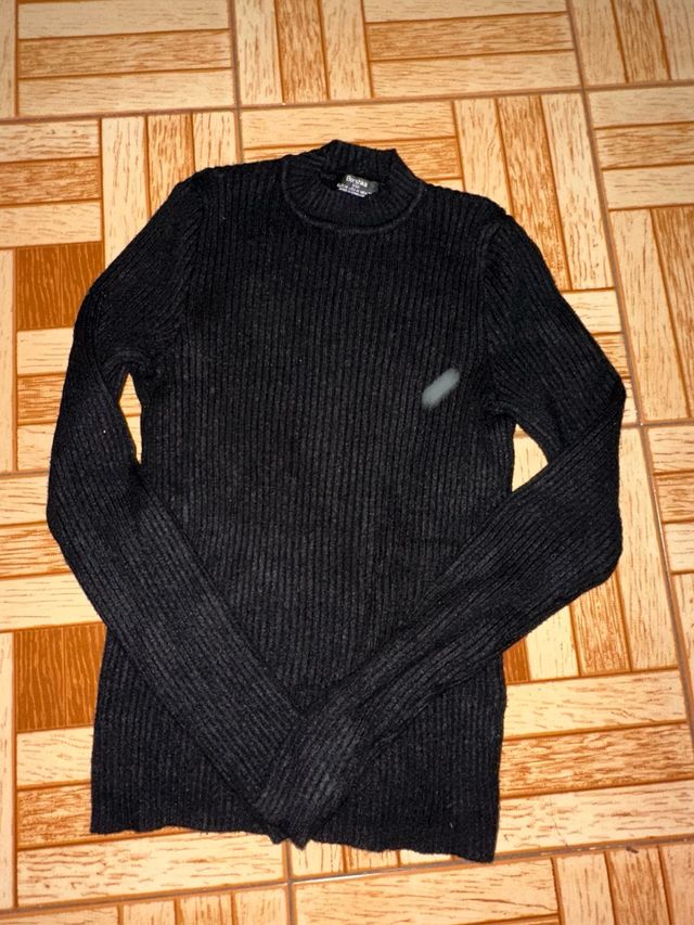 Jersey Bershka negro