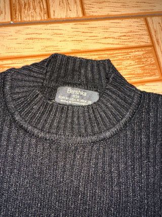 Jersey Bershka negro