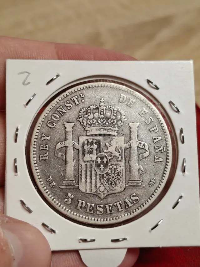 DOS piezas de 5 Pesetas Plata 1876 y 1877