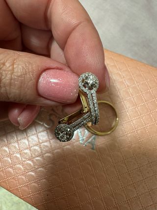 Anillo y pendientes oro y diamantes