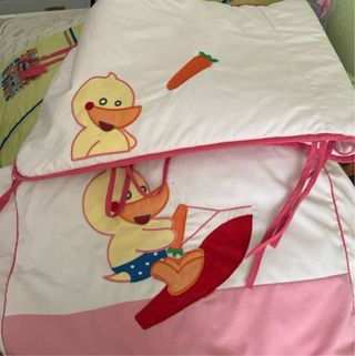 Cuna de madera para bebé